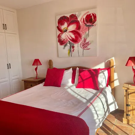 Vila Consuelo - Quiet Location Close To *